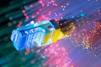 اینترنت فیبر نوری چیست و چطور کار می‌کند؟